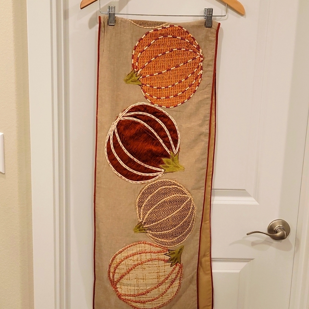 Pumpkin table runner